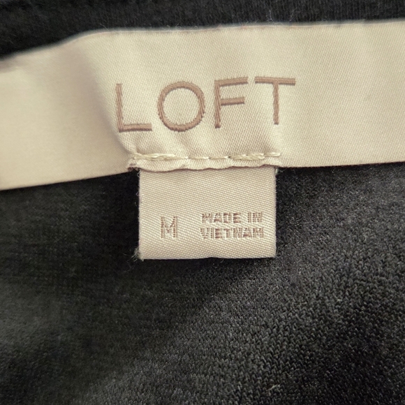 LOFT Black Velvet Puff Sleeve Top Medium - Picture 9 of 9